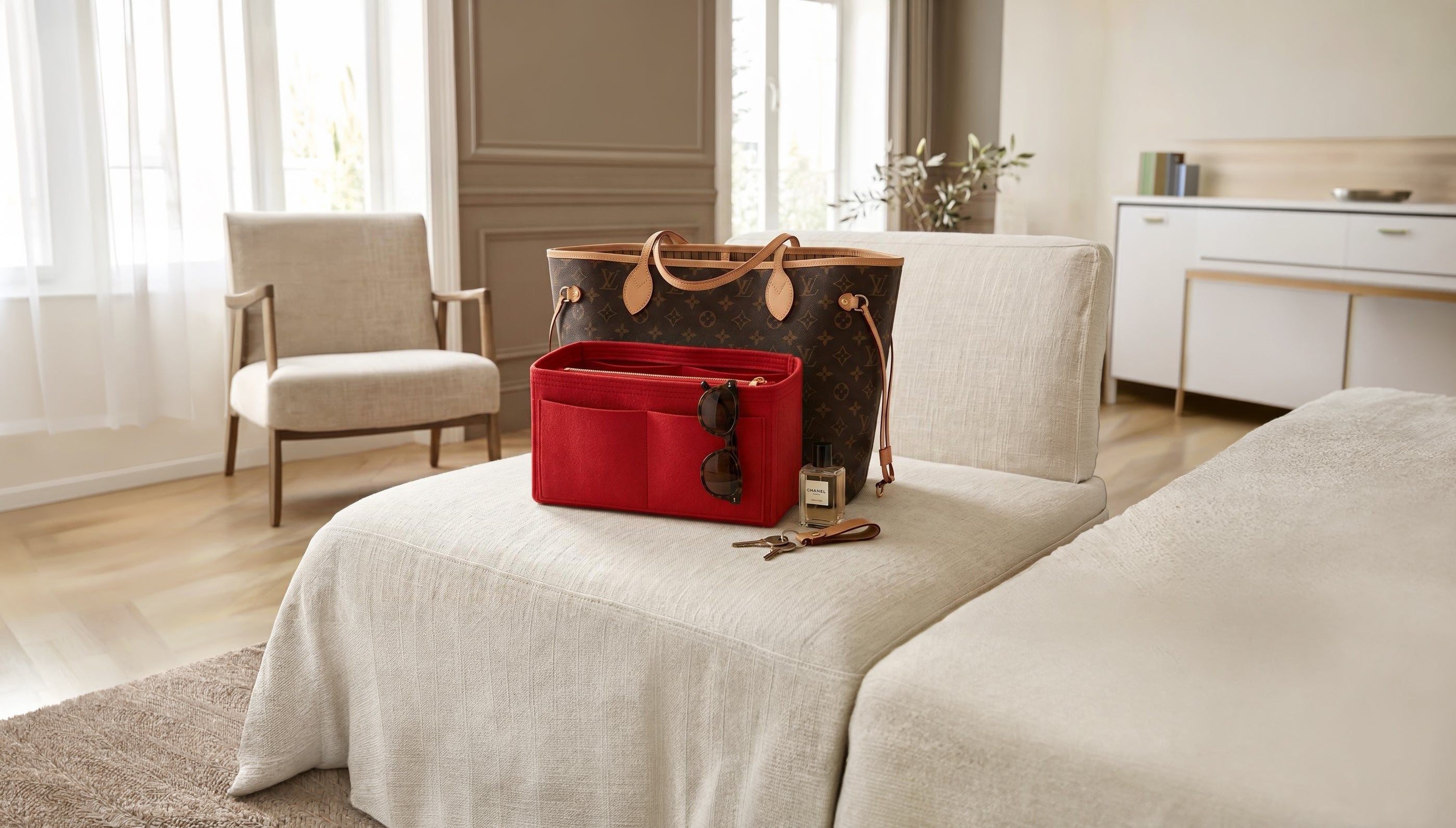 How to Choose the Perfect Organizer Accessories for Your Louis Vuitton Neverfull