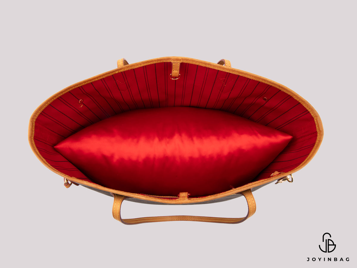 Loui. Vui. Neverfull MM Bag Storage Pillow